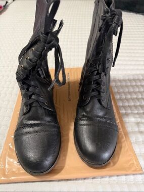 Rampage Black Lace-Up Combat Boots size 8.5